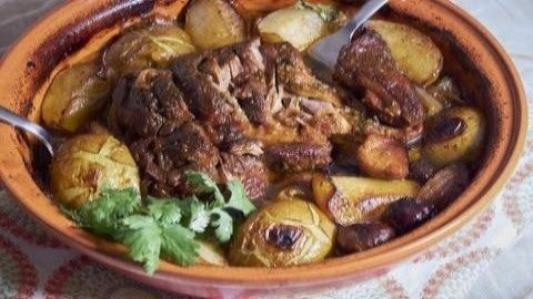 MIDDLE-EASTERN TAGINE MEAT RECIPE